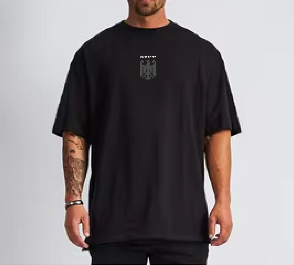 Rückansicht des Germany Oversized T-Shirts 02 von GrindTrap aus 100 % Premium-Baumwolle mit großem Deutschland-Adler und „GERMANY“ Rückenprint